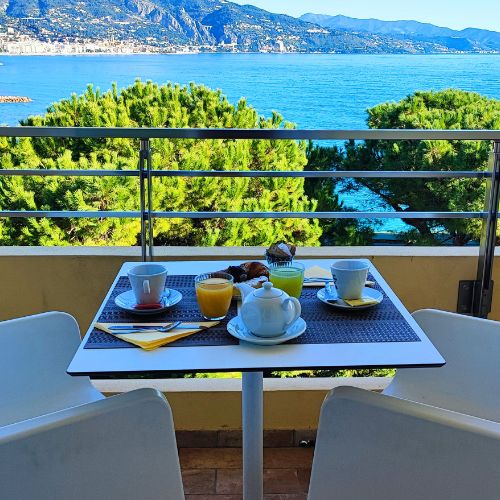 colazione in camera con vista hotel alexandra roquebrune colazione in camera con vista hotel alexandra roquebrune